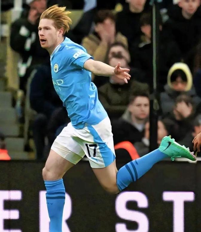 墨西哥翻盘曼城，德布劳内点燃赛场