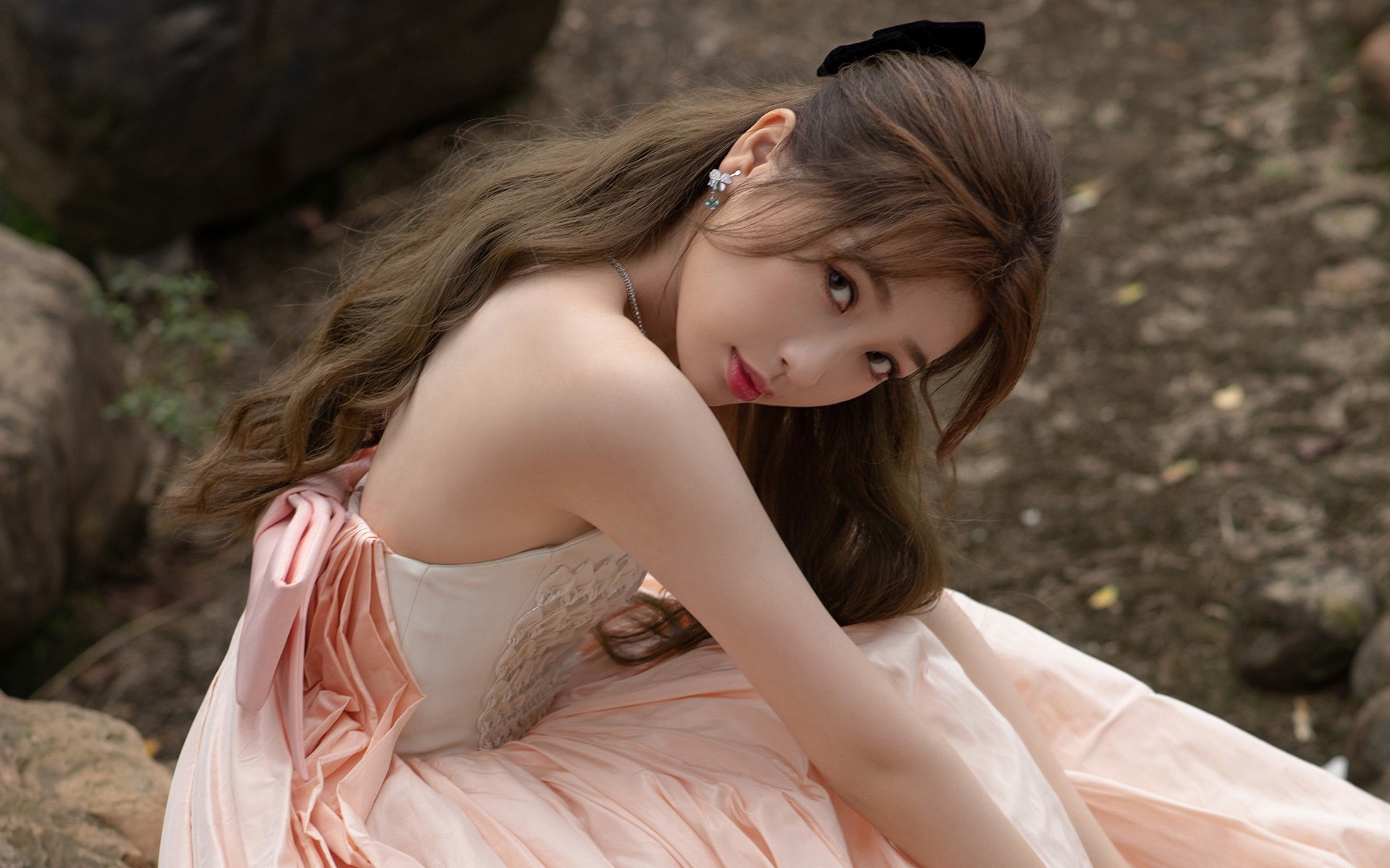 战车碾过星月铁壁,无解弧线!格纳布里轰出年度最佳进球