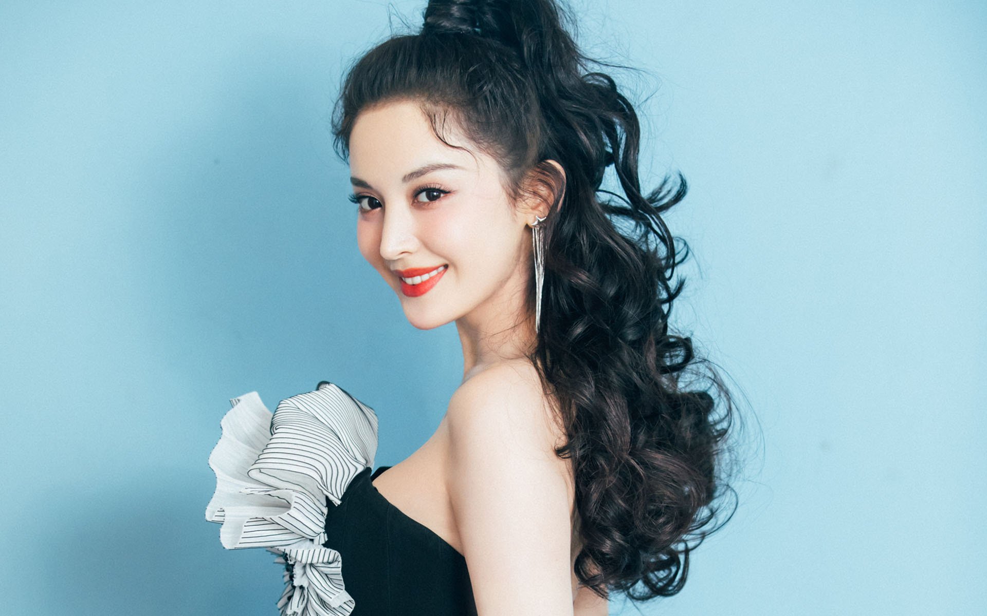 鼓点与围墙，当卡瓦哈尔的节奏遭遇安哥拉的铁幕